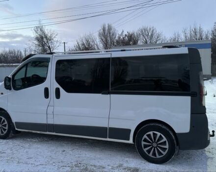 Белый Опель Виваро, объемом двигателя 2 л и пробегом 260 тыс. км за 8800 $, фото 12 на Automoto.ua