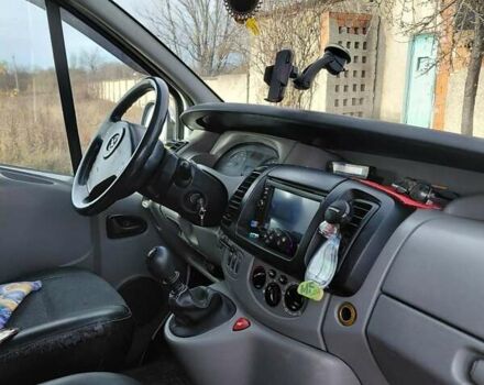 Белый Опель Виваро, объемом двигателя 2 л и пробегом 385 тыс. км за 8800 $, фото 15 на Automoto.ua