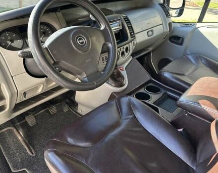 Білий Опель Віваро, об'ємом двигуна 2 л та пробігом 349 тис. км за 8800 $, фото 13 на Automoto.ua