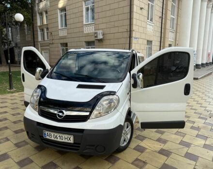 Белый Опель Виваро, объемом двигателя 2 л и пробегом 350 тыс. км за 8000 $, фото 7 на Automoto.ua