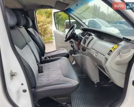 Белый Опель Виваро, объемом двигателя 2 л и пробегом 248 тыс. км за 9500 $, фото 62 на Automoto.ua