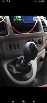 Білий Опель Віваро, об'ємом двигуна 1.9 л та пробігом 500 тис. км за 6166 $, фото 3 на Automoto.ua