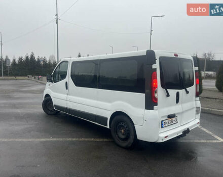 Білий Опель Віваро, об'ємом двигуна 2 л та пробігом 340 тис. км за 8300 $, фото 4 на Automoto.ua