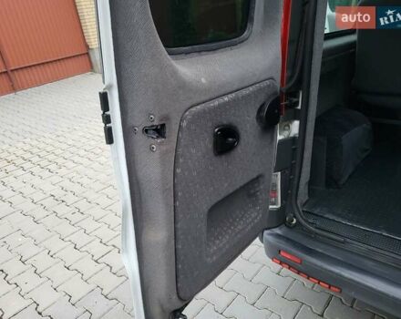 Белый Опель Виваро, объемом двигателя 2 л и пробегом 248 тыс. км за 9500 $, фото 93 на Automoto.ua