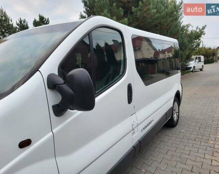 Белый Опель Виваро, объемом двигателя 2 л и пробегом 248 тыс. км за 9500 $, фото 123 на Automoto.ua