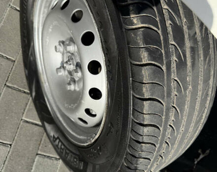 Белый Опель Виваро, объемом двигателя 2 л и пробегом 330 тыс. км за 5999 $, фото 11 на Automoto.ua