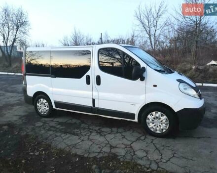 Белый Опель Виваро, объемом двигателя 2 л и пробегом 398 тыс. км за 7150 $, фото 10 на Automoto.ua