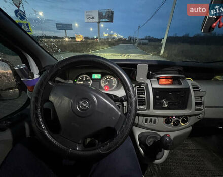 Білий Опель Віваро, об'ємом двигуна 2 л та пробігом 280 тис. км за 8300 $, фото 3 на Automoto.ua