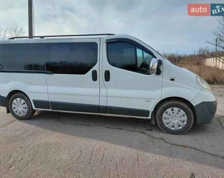 Белый Опель Виваро, объемом двигателя 2 л и пробегом 385 тыс. км за 8800 $, фото 5 на Automoto.ua