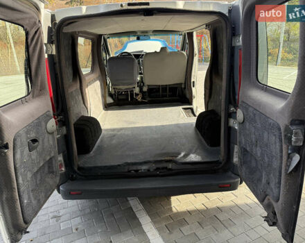 Белый Опель Виваро, объемом двигателя 2 л и пробегом 330 тыс. км за 5999 $, фото 35 на Automoto.ua