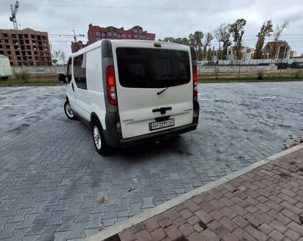 Білий Опель Віваро, об'ємом двигуна 2 л та пробігом 302 тис. км за 8500 $, фото 6 на Automoto.ua