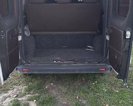 Белый Опель Виваро, объемом двигателя 2.02 л и пробегом 350 тыс. км за 7500 $, фото 8 на Automoto.ua