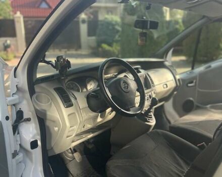 Белый Опель Виваро, объемом двигателя 2 л и пробегом 324 тыс. км за 10999 $, фото 17 на Automoto.ua