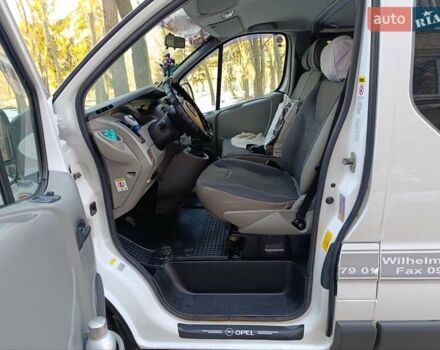 Білий Опель Віваро, об'ємом двигуна 2.5 л та пробігом 274 тис. км за 7750 $, фото 6 на Automoto.ua