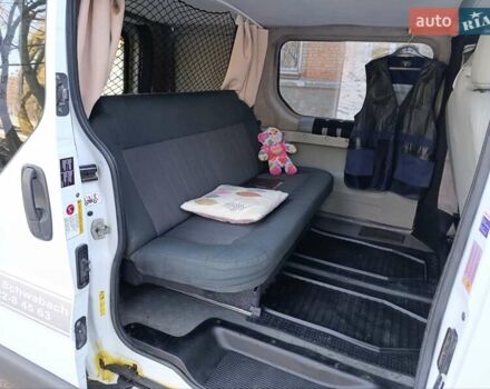Білий Опель Віваро, об'ємом двигуна 2.5 л та пробігом 274 тис. км за 7750 $, фото 11 на Automoto.ua