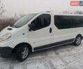 Білий Опель Віваро, об'ємом двигуна 2 л та пробігом 400 тис. км за 10500 $, фото 1 на Automoto.ua