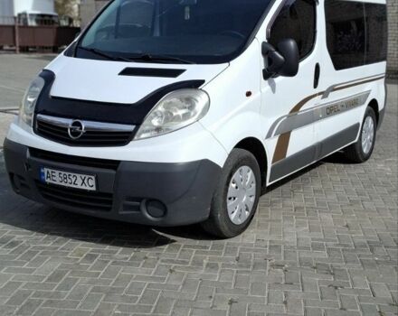 Белый Опель Виваро, объемом двигателя 2 л и пробегом 2 тыс. км за 7800 $, фото 2 на Automoto.ua
