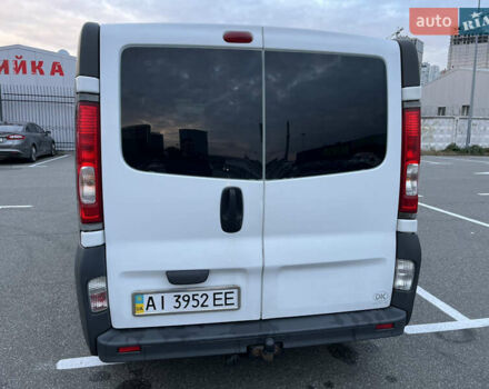 Белый Опель Виваро, объемом двигателя 2 л и пробегом 385 тыс. км за 11900 $, фото 1 на Automoto.ua