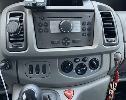 Белый Опель Виваро, объемом двигателя 2 л и пробегом 385 тыс. км за 11900 $, фото 24 на Automoto.ua