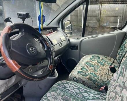 Белый Опель Виваро, объемом двигателя 2 л и пробегом 345 тыс. км за 8500 $, фото 6 на Automoto.ua