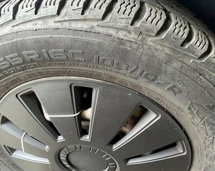 Белый Опель Виваро, объемом двигателя 2 л и пробегом 345 тыс. км за 8500 $, фото 2 на Automoto.ua