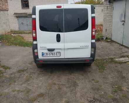 Білий Опель Віваро, об'ємом двигуна 2 л та пробігом 318 тис. км за 8750 $, фото 2 на Automoto.ua
