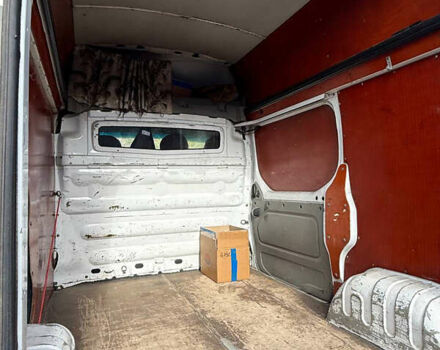 Белый Опель Виваро, объемом двигателя 2 л и пробегом 500 тыс. км за 6500 $, фото 4 на Automoto.ua