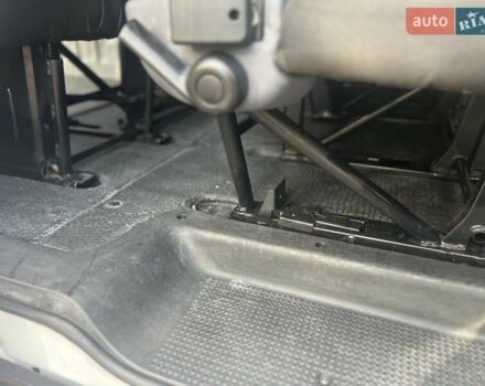 Белый Опель Виваро, объемом двигателя 2 л и пробегом 324 тыс. км за 10999 $, фото 13 на Automoto.ua