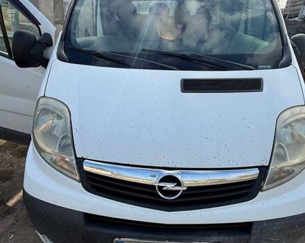 Белый Опель Виваро, объемом двигателя 2 л и пробегом 500 тыс. км за 6500 $, фото 2 на Automoto.ua