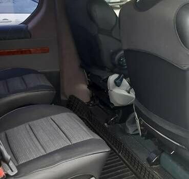 Белый Опель Виваро, объемом двигателя 2.46 л и пробегом 260 тыс. км за 10200 $, фото 7 на Automoto.ua