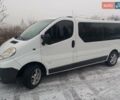 Білий Опель Віваро, об'ємом двигуна 2 л та пробігом 400 тис. км за 10500 $, фото 1 на Automoto.ua