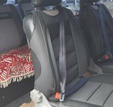 Белый Опель Виваро, объемом двигателя 2.46 л и пробегом 260 тыс. км за 10200 $, фото 8 на Automoto.ua