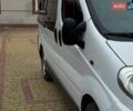 Белый Опель Виваро, объемом двигателя 2 л и пробегом 335 тыс. км за 8999 $, фото 2 на Automoto.ua