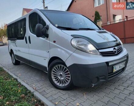 Белый Опель Виваро, объемом двигателя 2 л и пробегом 315 тыс. км за 11600 $, фото 5 на Automoto.ua