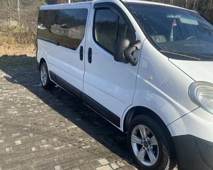 Білий Опель Віваро, об'ємом двигуна 2 л та пробігом 360 тис. км за 10500 $, фото 1 на Automoto.ua