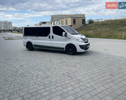 Білий Опель Віваро, об'ємом двигуна 2 л та пробігом 316 тис. км за 11999 $, фото 26 на Automoto.ua