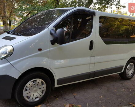 Белый Опель Виваро, объемом двигателя 2 л и пробегом 380 тыс. км за 9300 $, фото 4 на Automoto.ua