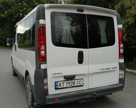 Белый Опель Виваро, объемом двигателя 2 л и пробегом 286 тыс. км за 8500 $, фото 2 на Automoto.ua
