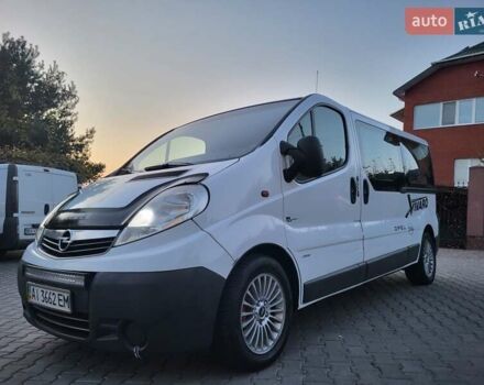 Белый Опель Виваро, объемом двигателя 2 л и пробегом 315 тыс. км за 11600 $, фото 14 на Automoto.ua