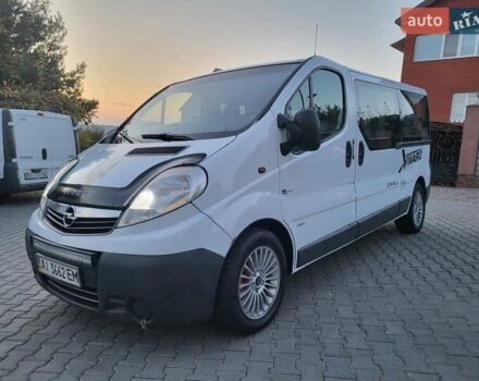 Белый Опель Виваро, объемом двигателя 2 л и пробегом 315 тыс. км за 11600 $, фото 15 на Automoto.ua