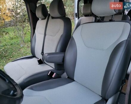 Белый Опель Виваро, объемом двигателя 2 л и пробегом 315 тыс. км за 11600 $, фото 79 на Automoto.ua