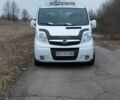 Білий Опель Віваро, об'ємом двигуна 2 л та пробігом 240 тис. км за 12800 $, фото 1 на Automoto.ua