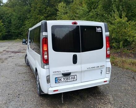 Белый Опель Виваро, объемом двигателя 2.5 л и пробегом 299 тыс. км за 8500 $, фото 8 на Automoto.ua