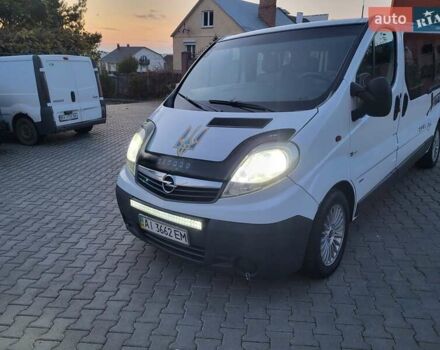 Белый Опель Виваро, объемом двигателя 2 л и пробегом 315 тыс. км за 11600 $, фото 16 на Automoto.ua