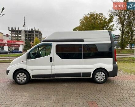 Белый Опель Виваро, объемом двигателя 2 л и пробегом 338 тыс. км за 9550 $, фото 5 на Automoto.ua