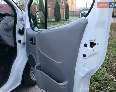 Белый Опель Виваро, объемом двигателя 2 л и пробегом 315 тыс. км за 11600 $, фото 133 на Automoto.ua