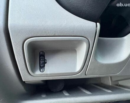 Белый Опель Виваро, объемом двигателя 2 л и пробегом 365 тыс. км за 11190 $, фото 19 на Automoto.ua