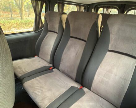 Белый Опель Виваро, объемом двигателя 2.5 л и пробегом 330 тыс. км за 10400 $, фото 23 на Automoto.ua