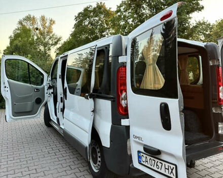 Білий Опель Віваро, об'ємом двигуна 2 л та пробігом 291 тис. км за 11500 $, фото 37 на Automoto.ua