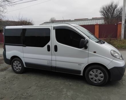 Белый Опель Виваро, объемом двигателя 2 л и пробегом 288 тыс. км за 8600 $, фото 4 на Automoto.ua